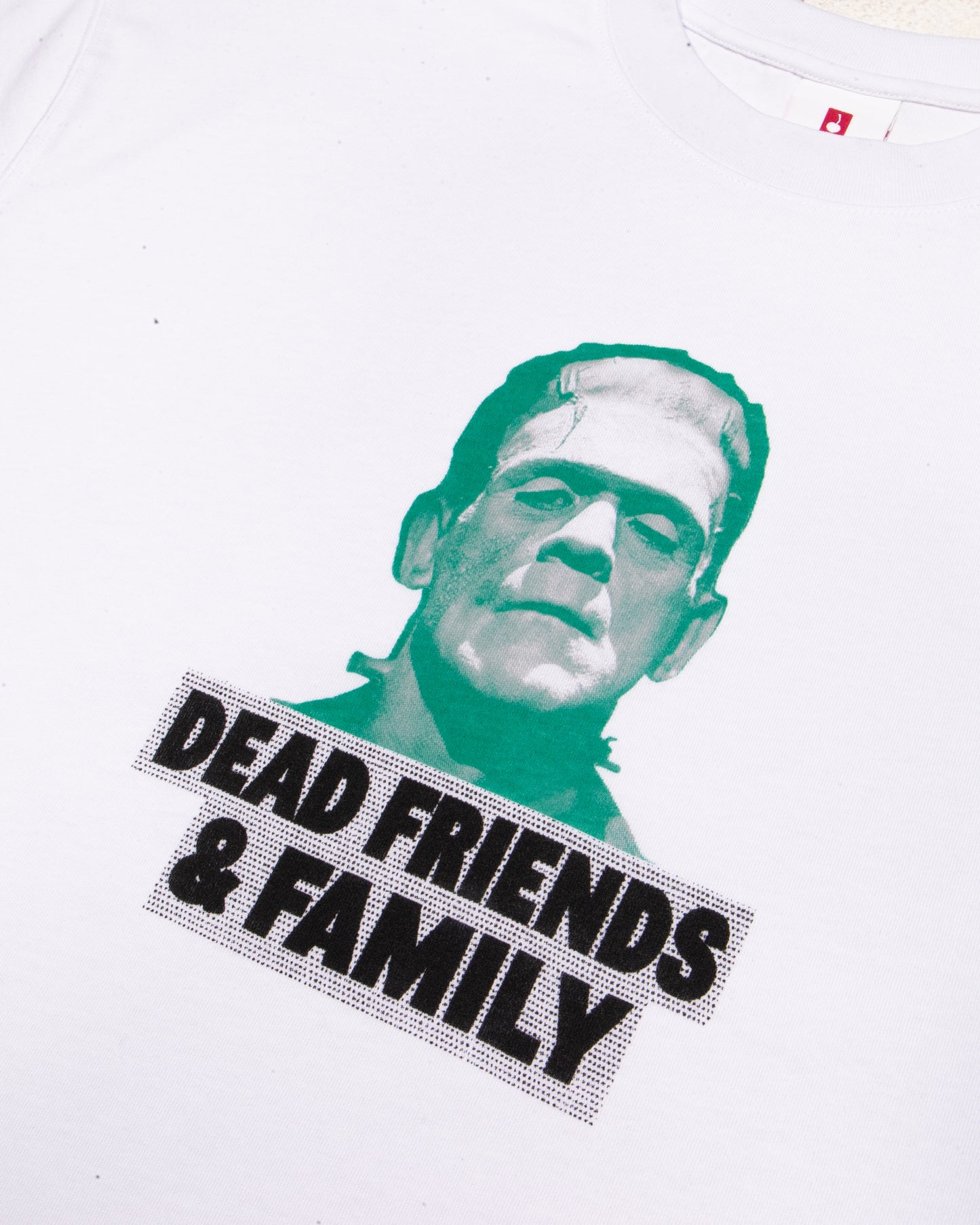 DEAD FRIENDS TEE